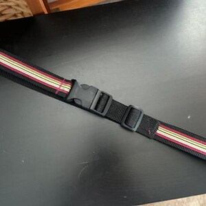 poly webbing belt with clip lock ribbon accent