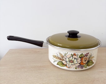 Vintage 1980s Enamel Pan Retro 22cm Green Lid Pot Floral Vegetable Design Vintage Farmhouse Kitchen