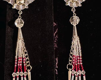 Druppeloorbellen met kralen, vleermuis en steker: kristal/rood