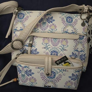 Nuevo bolso bandolera de piel color crema The Sak y cartera a juego