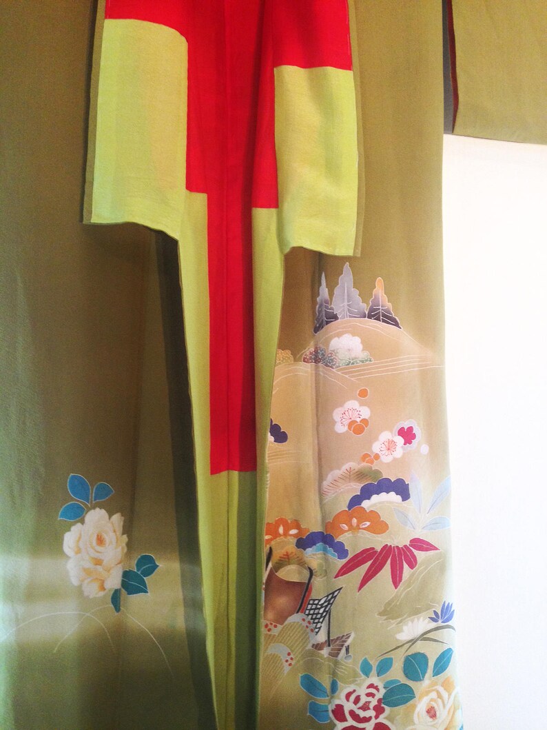 Vintage womans kimono boho chic,