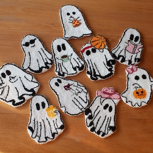 Lustiger Halloween Geist Untersetzer, Punch Needle Becher Teppich, Kaffee, Geschenk für Halloween, gruselige Dekoration und Herbst Wohnaccessoires
