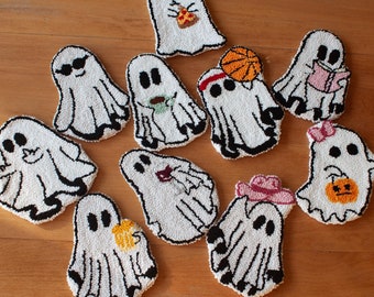 Punch Needle Ghost Coaster: Spooky Fun Halloween Decor