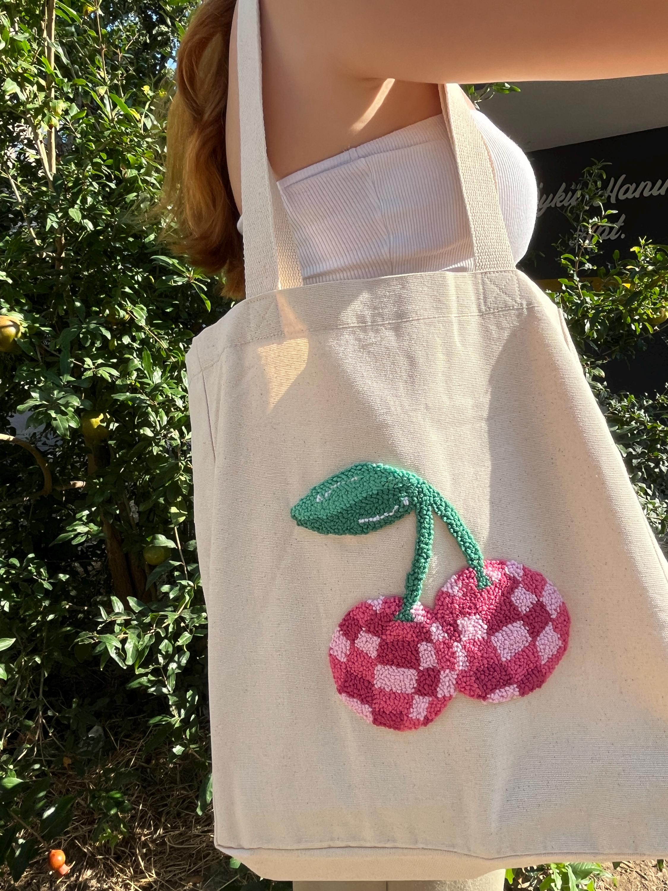 ★KIRSH★ Cherry Handmade Knit Bag Ivory KIRSH | 키르시 Kirsh Cherry Handmade Knit Bag Ivory #키르시