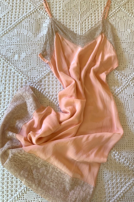 1940s Slip Dress Peach Rayon Lace M ML - image 4