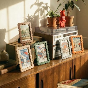 Wavy Magnetic Picture Frame | Modern 3D Printed Desk Decor