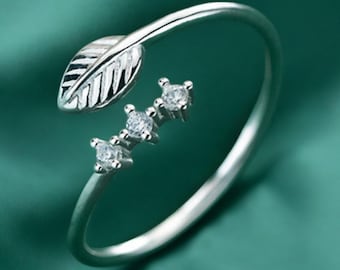 Adjustable Leaf Ring: Handmade Nature-Inspired Jewelry