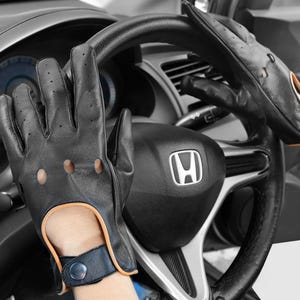 Men&#39;s leather DRIVING Gloves Handmade Men Gloves Genuine leather gloves Best gift for boyfriend Unlined gloves Black Brown Nappa sheepskin