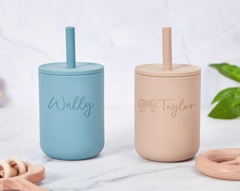 Vaso de silicona con nombre personalizado y pajita para bebés de más de 6 meses, antiderrames, vaso de entrenamiento personalizado para niños pequeños, regalo para bebés, regalo para recién nacidos, 7 oz