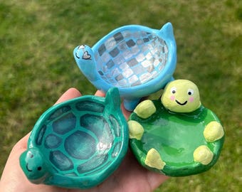 Turtle ring dish