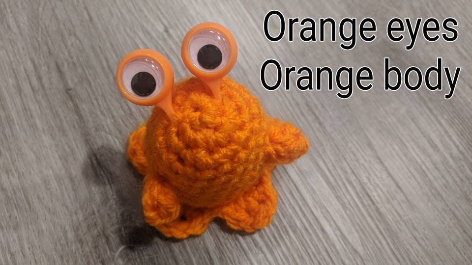 Lot de 700 yeux de sécurité pour Amigurumi avec rondelles 6 à 14 mm en  plastique pour crochet et animaux en peluche, décorations d'Halloween :  : Cuisine et Maison