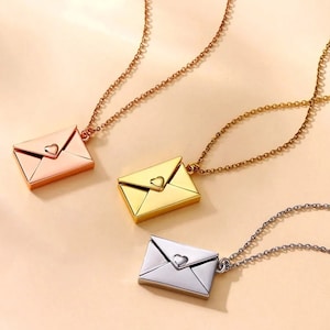 Collar de sobre, collar de carta de amor, regalo del Día de la Madre, collar de medallón, regalo para ella, collar de medallón, collar personalizado, collar hecho a mano