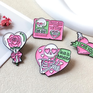 Funny Skull Enamel Pin / Cute Pin Badge / Lapel Pin / Collar Pin / Funny Enamel Pin Set / Birthday Gift for Her/Him