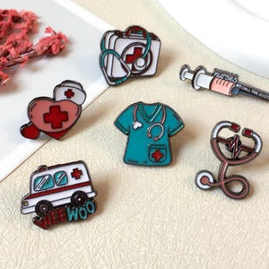 Doctor and Nurse Medical Staff Enamel Pin / Medical Science Pin Badge / Lapel Pin / Collar Pin / Enamel Pin Set / Birthday Gift for Her/Him