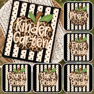 Puede incluir: Una colección de carteles rectangulares con un gráfico de manzana con estampado de leopardo y hojas verdes. Cada cartel muestra un nivel escolar en texto claro, incluyendo Kindergarten, Pre-K, First Grade, Second Grade, Third Grade y Fourth Grade.