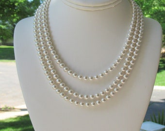 3 strand pearl necklace, pearl bridal necklace, graduated pearl necklace, pearl wedding jewelry, pearl jewelry, vintage feel pearl necklace