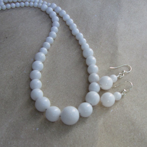 Chalk White Jewelry, Graduated White Necklace Set, Stark White Necklace, Opaque White Jewelry, Spring Jewelry, Summer Jewelry, Gifts for Her