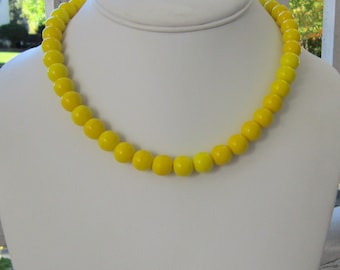 Yellow Necklace, Yellow Jewelry, Bright Yellow Single Strand Necklace Bold Large Yellow Beads Chunky Necklace Gifts for Her Bridesmaids Gift