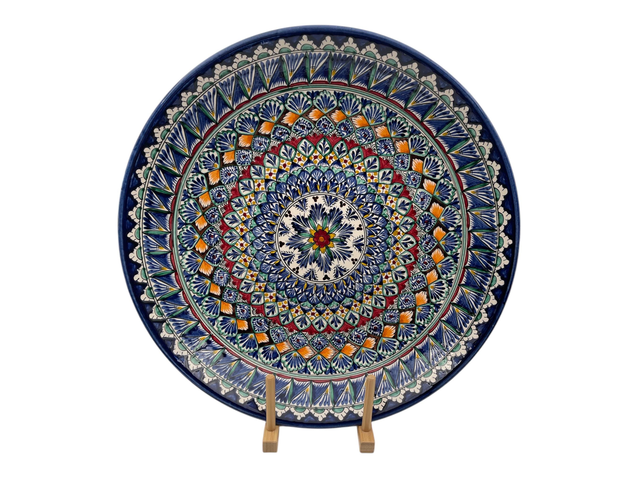ウズベキスタン伝統模様の装飾皿 直径約37cm ウズベキスタン伝統模様の装飾皿 直径約37cm
