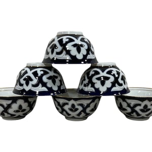 Uzbekiska porslinstekoppar (set om 6): Blommig bomullsdesign, guldkant
