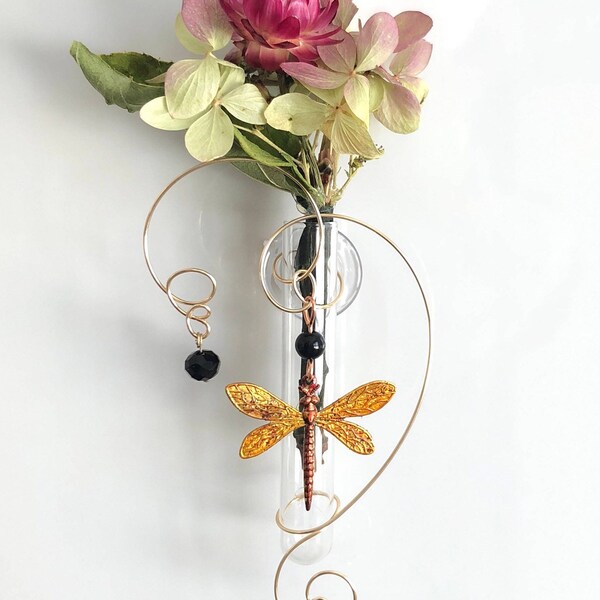 Dragonfly Suction Window Vase, Memorial Glass Bud Vase, Dragonfly lover gift. Oil Diffuser, grief get well gift. Dried Flowers arrangement.