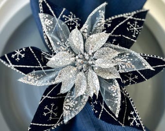 Poinsettia Napkin Ring, Christmas Decor for Holiday Table, Housewarming Gift, Party Decor for Winter Wedding, New Years Eve