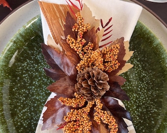 Autumn Leaf Napkin Ring, Thanksgiving Table Decor, Rustic Fall Decor for Home, Housewarming Gift for Newlywed
