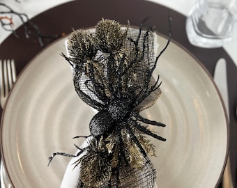 Black Spider Napkin Ring, creepy Halloween decor, spider decorations, halloween party decorations, fall napkin holder, glam halloween
