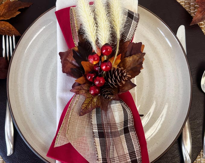 Featured listing image: Thanksgiving Napkin Ring, Fall Home Decor, Autumn table topper, cozy fall decor for Friendsgiving, Supper Club decorations
