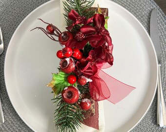 Christmas Napkin Ring, Burgundy Decor, Elevated Holiday Table Decor, Victorian Christmas Decor, Holiday Dinner Party Napkin Holder