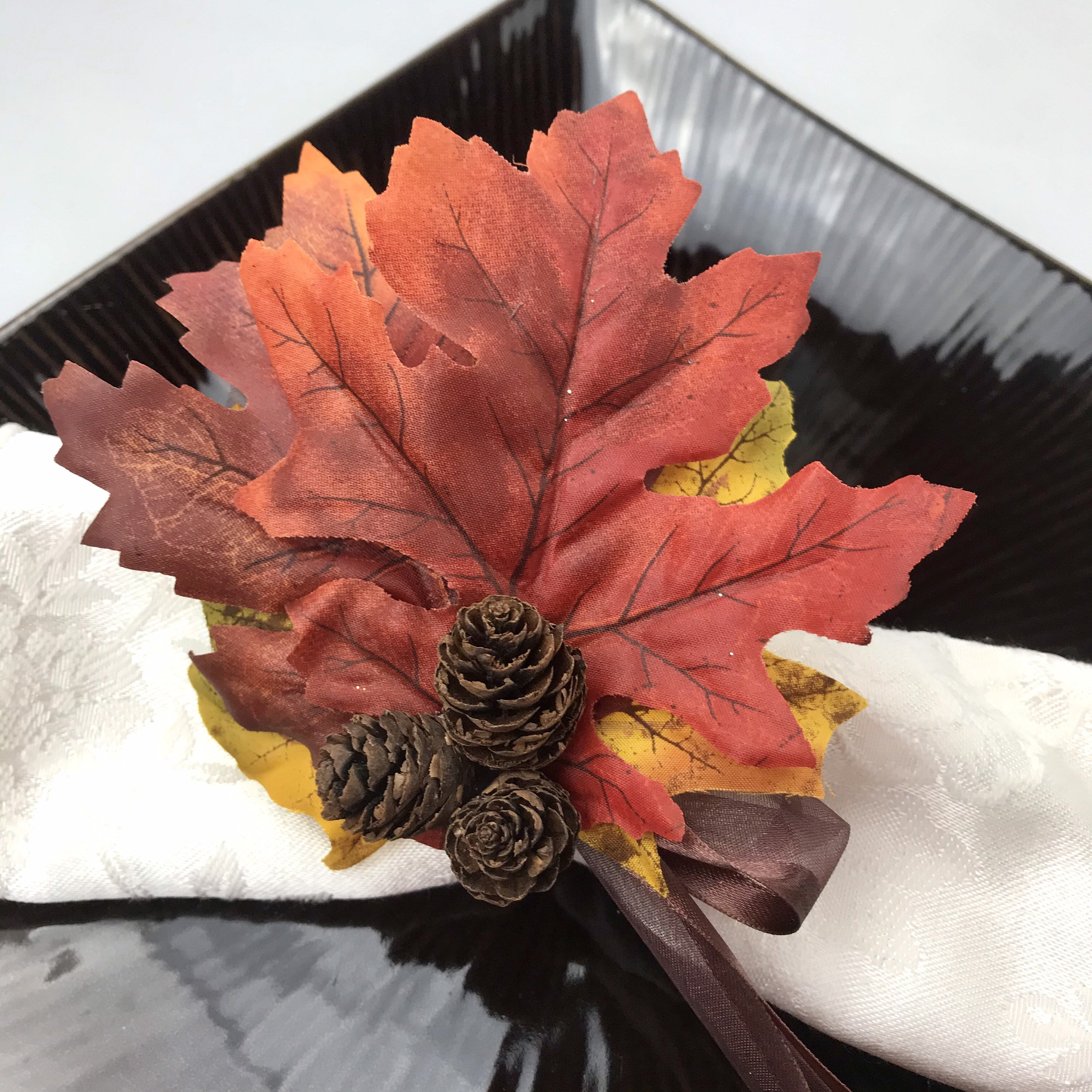 Napkin Ring - Maple and Oak Leaves, Fall Decor, Thanksgiving Dinner Table