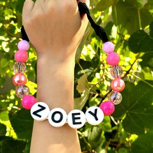 Collier prénom personnalisé en perles pour chien