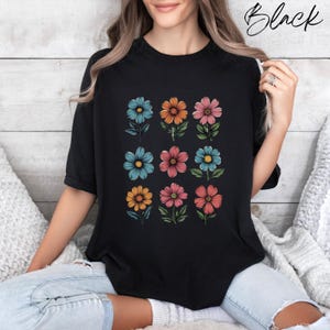 Camisa floral bohemia, camiseta vintage con flores silvestres, regalo para amantes de la naturaleza, camisa de jardín botánico, camisa bohemia con flores, camisa bohemia cottagecore, flores