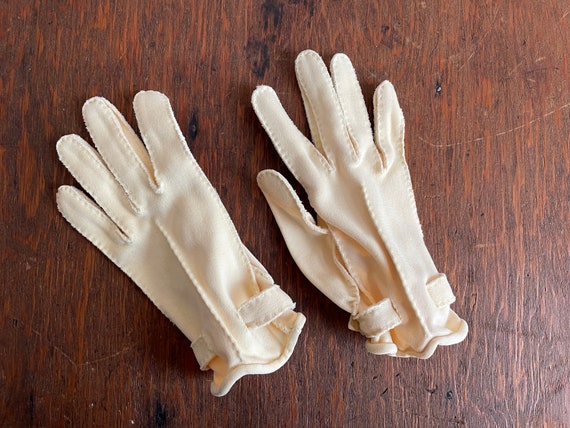 womens white cotton gloves