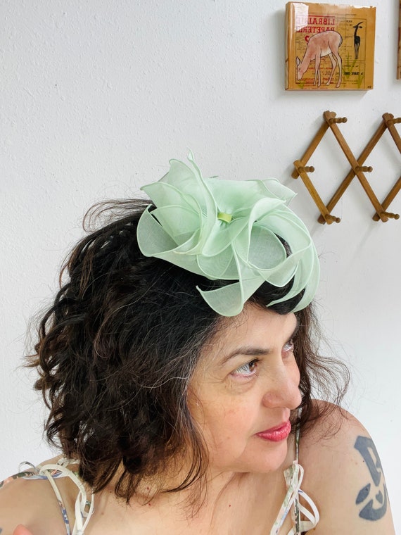 Mint Green Chiffon Petal Hat-let Vintage Mod 1960… - image 9