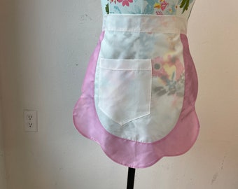 Violet Pink + White Scalloped Taffeta Hostess Half Apron Queen Brand Vintage 1950s NOS One Size