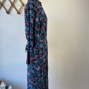 Karin Stevens Dark Floral Long Sleeve Rayon Dress Vintage 1980s 1990s Womens image 3