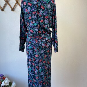 Karin Stevens Dark Floral Long Sleeve Rayon Dress Vintage 1980s 1990s Womens image 10