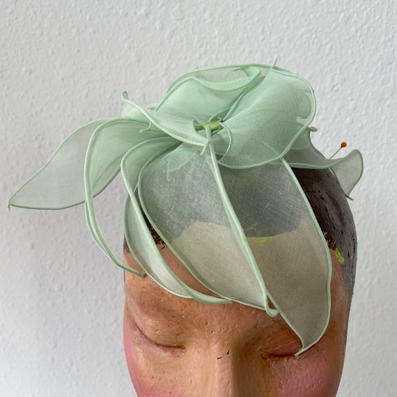 Mint Green Chiffon Petal Hat-let Vintage Mod 1960… - image 4