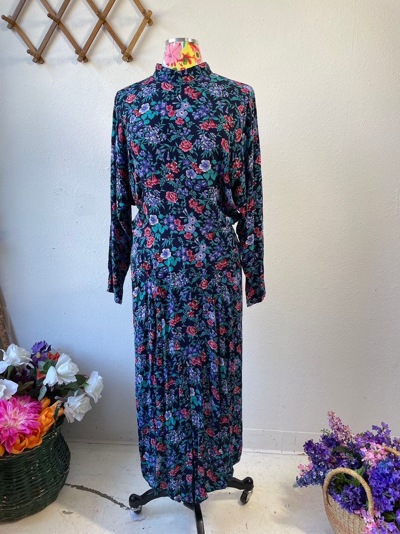 Karin Stevens Dark Floral Long Sleeve Rayon Dress Vintage 1980s 1990s Womens image 5