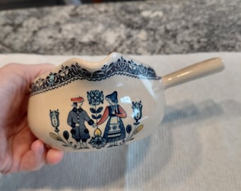 Vintage - Johnson Brothers Såsskål - Gammal Granit "Hjärtan & Blommor" - Ironstone - England - VGC