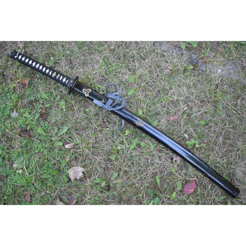 Handmade Black Katana, Hand Forged Full Tang Kill Bill Samurai Sword Real Japanese Katana Swords Comes With Wooden Stand Gift For Him , Her
