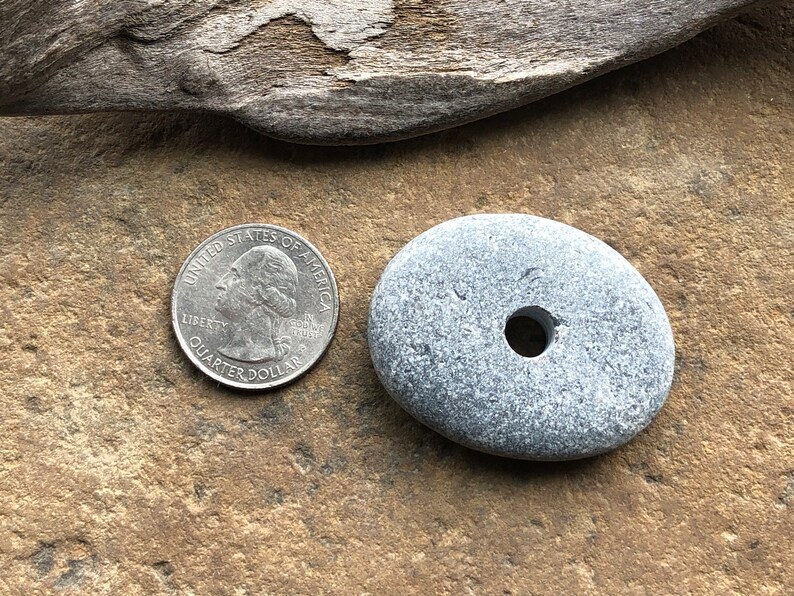 Cuenta de piedra natural grande Piedras de playa perforadas en el centro Piedra focal 5 mm imagen 3