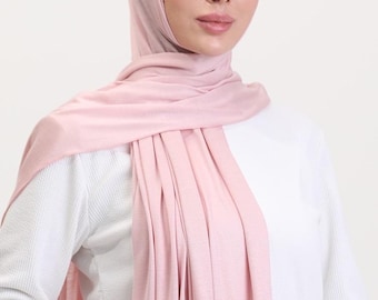 Hijab in jersey rosa chiaro: adatto ai principianti, prodotto in Turchia