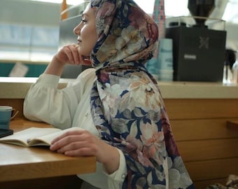 Hijab in velluto blu navy con stampa floreale, facile da abbinare, traspirante, comodo, tessuto antipiega, sciarpa con stampa floreale per donna musulmana