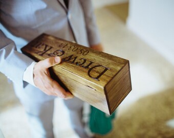 Personalized wedding wine box for a single bottle and love letters for unity ceremony