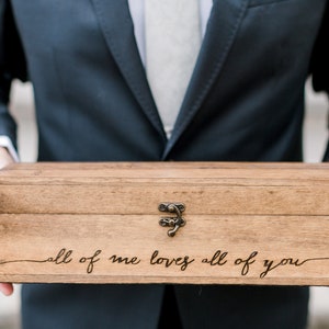 結婚式の代わりとなる統一式典用のパーソナライズされたワインボックス、木製の記念日の贈り物