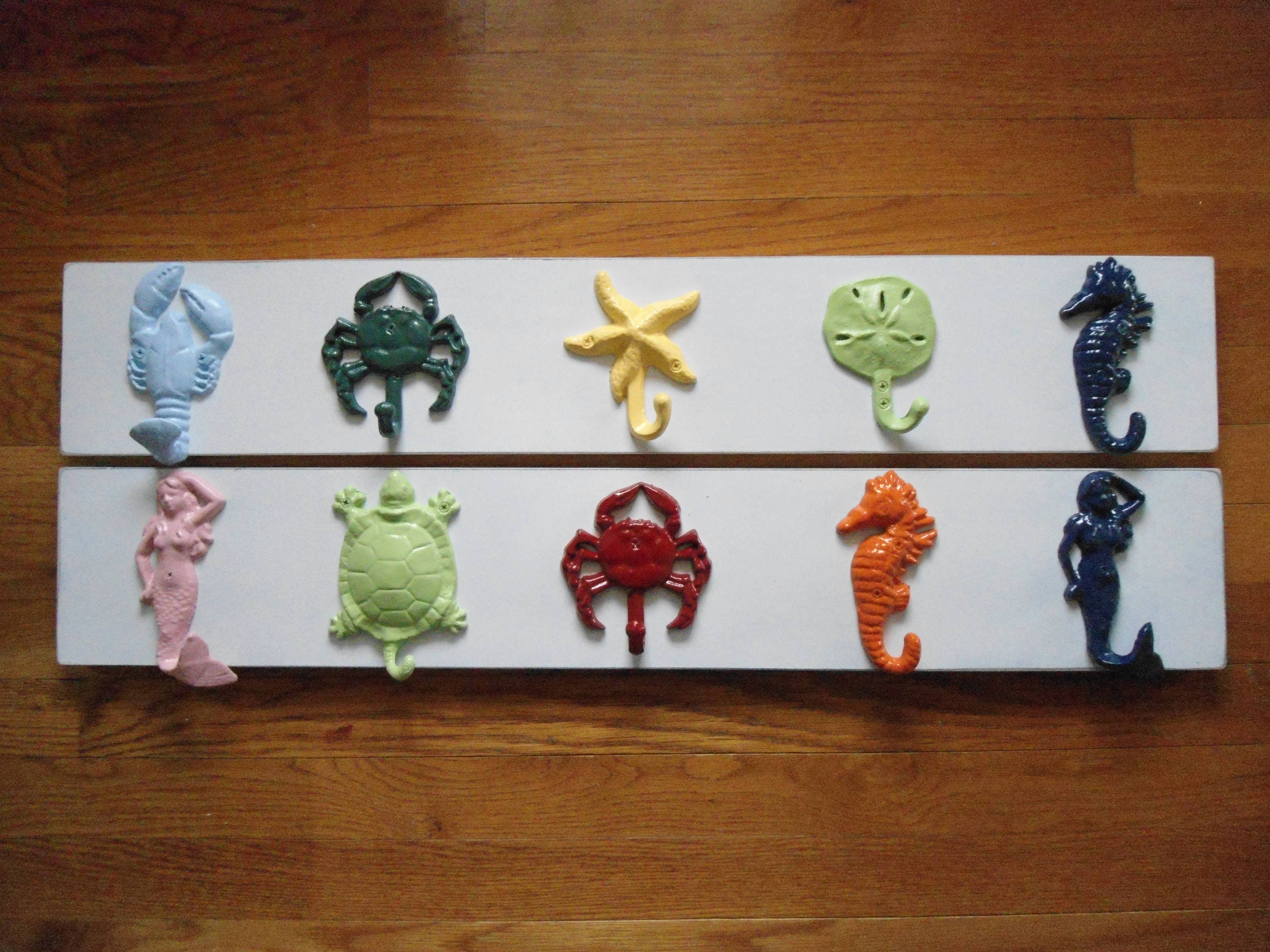 Six Unmounted Hooks Outdoor Shower Towel Rack Pool Hot Tub Foyer Gallery Photo