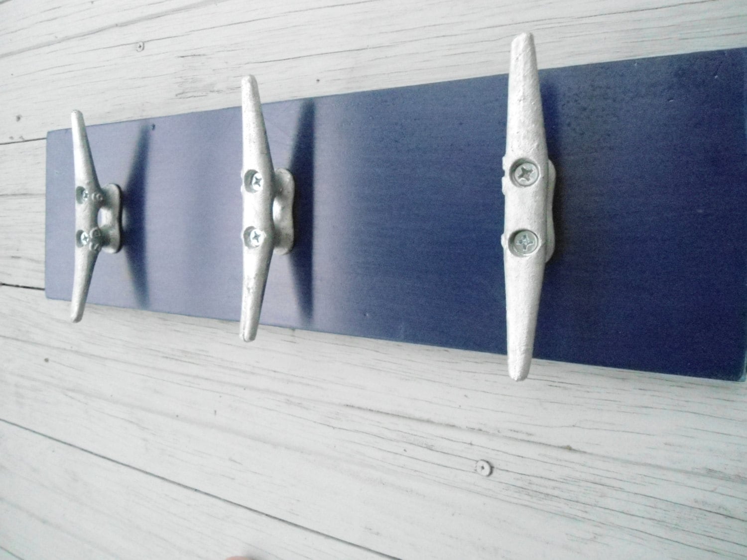 boat cleat towel rack storage organization swimming pool hot tub towels nautical lake cottage cabin sailing mancave SawdustSandandSpirit OBX