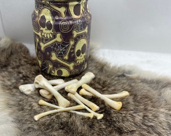 Bone throwing set genuine rabbit fur pelt with 10 chicken bones and a skull and bones glass decoupage jar for keeping hoodoo Osteomacy kit